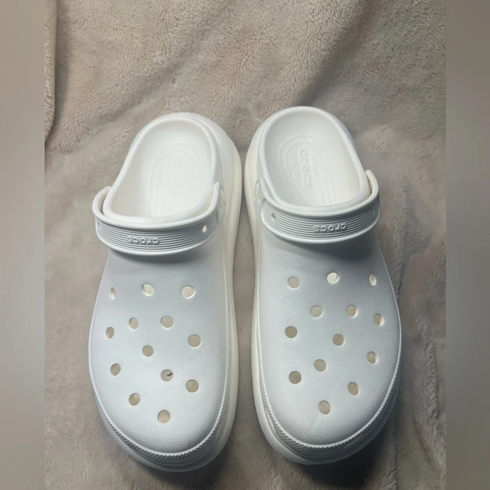 Crocs Classic Crush Clogs in white mens 13